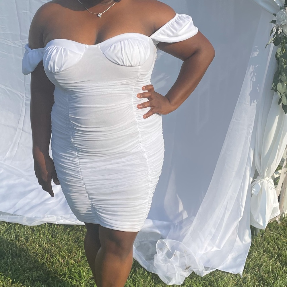 White ruched boutique dress
